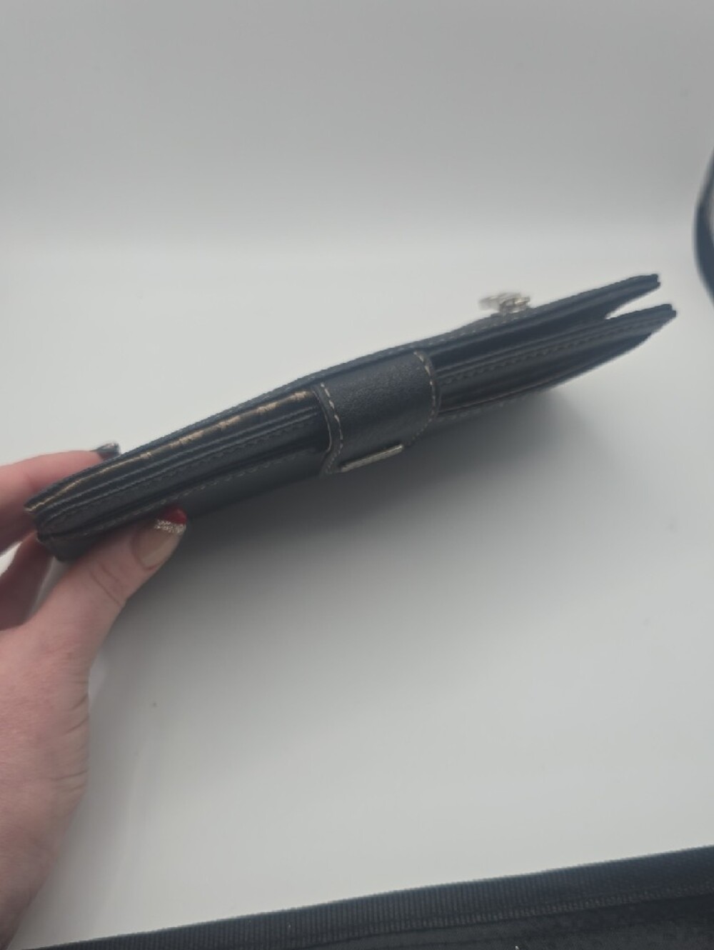 Relic Black Leather Trifold Wallet W Contrast Stitching/Silver Hardware (EUC)๐ค - Picture 8 of 12